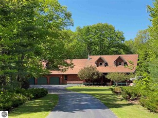 9720 Mud Lake Rd, Interlochen, MI 49643