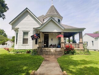 304 W Main St, Westport, IN 47283