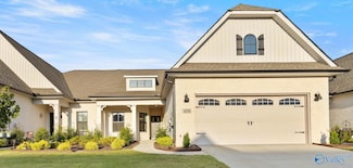 438 Raleigh Elm Dr, Huntsville, AL 35824