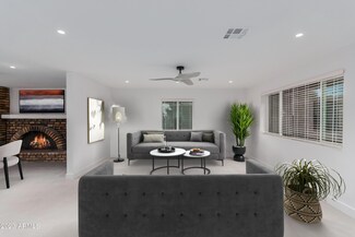 2238 E Desert Ln, Phoenix, AZ 85042