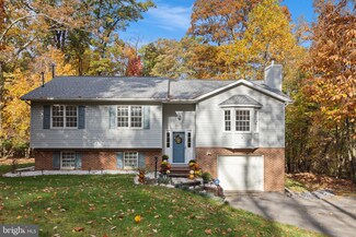 383 Cub Run Ln, Harpers Ferry, WV 25425