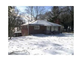 739 Lincoln Ave, Bentleyville, PA 15314