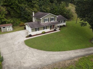 2262 E Audrey Dr, Newark, OH 43055