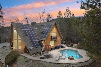 19754 Solus Campground Rd, Lakehead, CA 96051