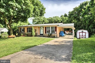 6801 Ardin Dr, Harrisburg, PA 17111