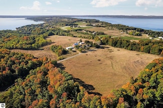 1378 Gray Rd, Traverse City, MI 49686