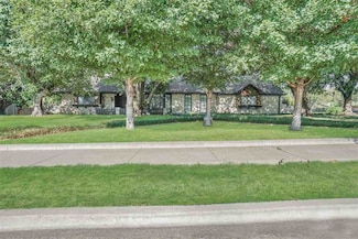 304 NW 35th St, Lawton, OK 73505