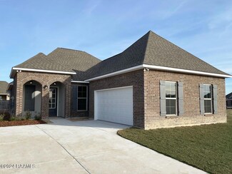 121 Elmwood Dr, Lafayette, LA 70503