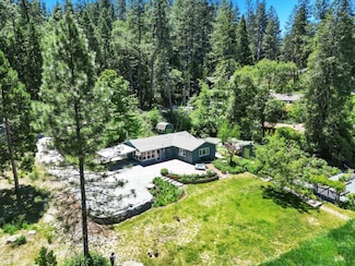 10808 Footwall Dr, Grass Valley, CA 95945