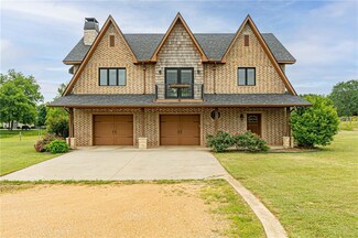 2 Cedar Lake Ln, Goldsby, OK 73093
