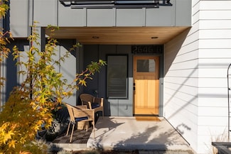2646 NW 59th St Unit B, Seattle, WA 98107