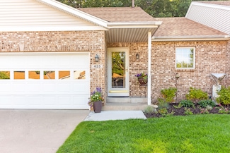 435 Amity Ln, Douglas, MI 49406
