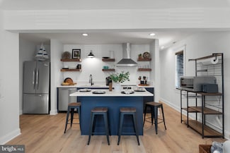 1000 West St Unit 200, Annapolis, MD 21401