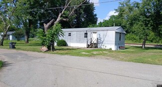 648 N Church St, Rives, TN 38253