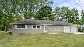 239 S Baxter St, Auburn, IN 46706