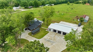 11843 Cemetery Rd, Rogers, AR 72756