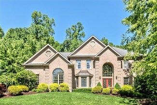 107 W Wild Cherry Dr, Mars, PA 16046