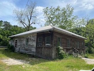 1546 Oak St, Ponce de Leon, FL 32455