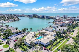 386 Harbour Dr Unit 386, Naples, FL 34103