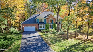 13 Cobble Hill Dr, Gansevoort, NY 12831