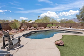 178 S Sonoran Heights Dr, Tucson, AZ 85748
