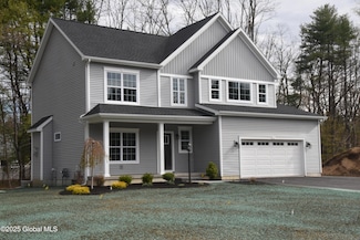 3 Hunter Ct, Milton, NY 12020