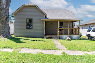 302 E 8th Ave, Bristow, OK 74010