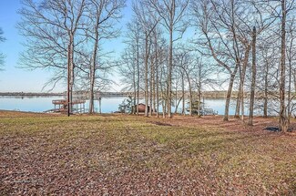 244 Clearview Ln, Benton, LA 71006