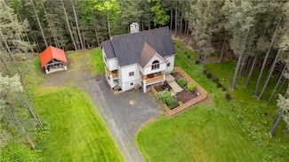 7223 Clement Rd, Naples, NY 14512