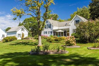246 W Side Rd, Boothbay, ME 04537