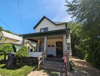 417 Center Ave, Janesville, WI 53548