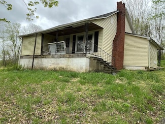 623 W Main St, Byrdstown, TN 38549