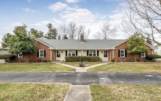 305 Lakeshore Dr, Lexington, KY 40502