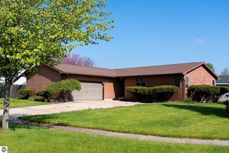 1237 Buckingham Place, Mount Pleasant, MI 48858