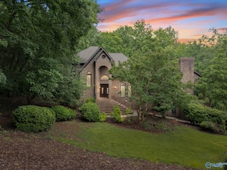 2703 Chandler Cir SE, Huntsville, AL 35801