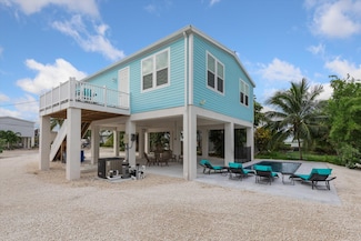 463 Lesrohde Dr, Ramrod Key, FL 33042