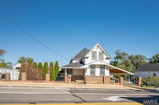 437 Hoffmeister Ave, Saint Louis, MO 63125