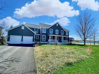1402 Sunflower Ct, Grayslake, IL 60030