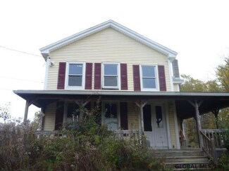 864 Knox Cave Rd, Altamont, NY 12009