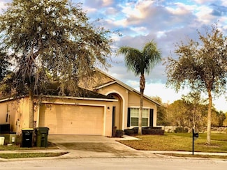 2281 Royal Ridge Dr, Davenport, FL 33896