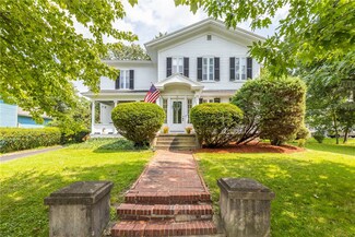 18 Ontario St, Honeoye Falls, NY 14472