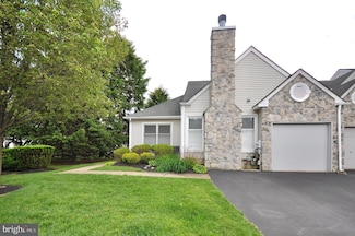 8 Northrup Ct, Newtown, PA 18940