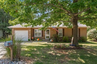 1504 W Warren Ave, Ozark, MO 65721