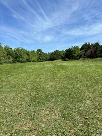 2200 Leaning Oak Rd, Corinth, KY 41010