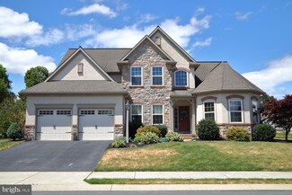 35 Summerlyn Dr, Ephrata, PA 17522