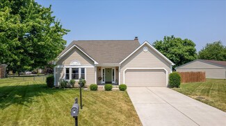 8450 Castle Ridge Ln, Indianapolis, IN 46256
