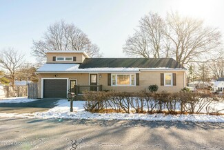 2 Marriner Ave, Albany, NY 12205