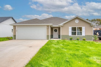 520 S Troy Ave, Springfield, MO 65802