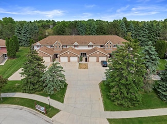1507 Clarence Ct Unit 5, West Bend, WI 53095