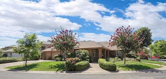 3865 Gleneagles Dr, Stockton, CA 95219